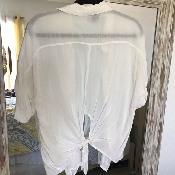 White button up shirt - Picture 2 of 2